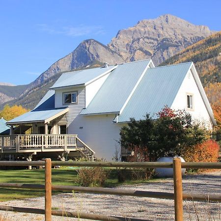 Bear Paw Lodge Golden Exterior foto